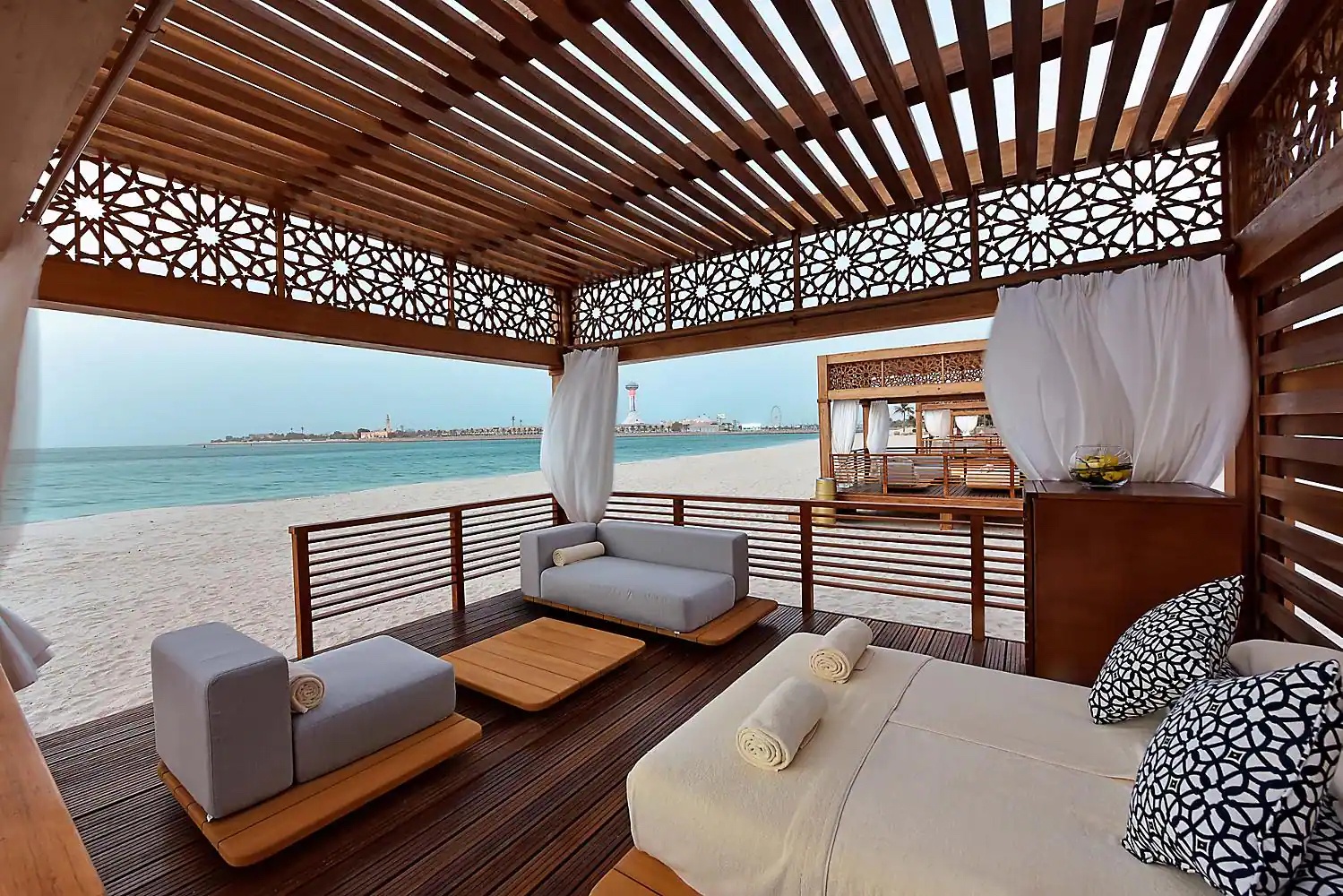 abu-dhabi-emirates-palace-beach-cabanas-01(1).jpg