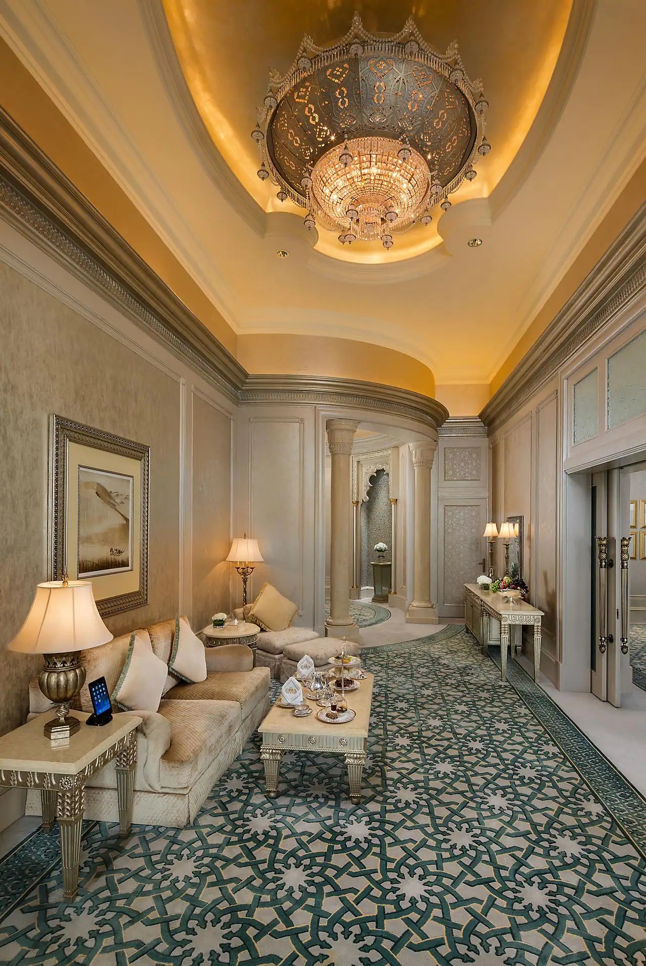 abu-dhabi-emirates-palace-palace-suite-lounge-2.jpg