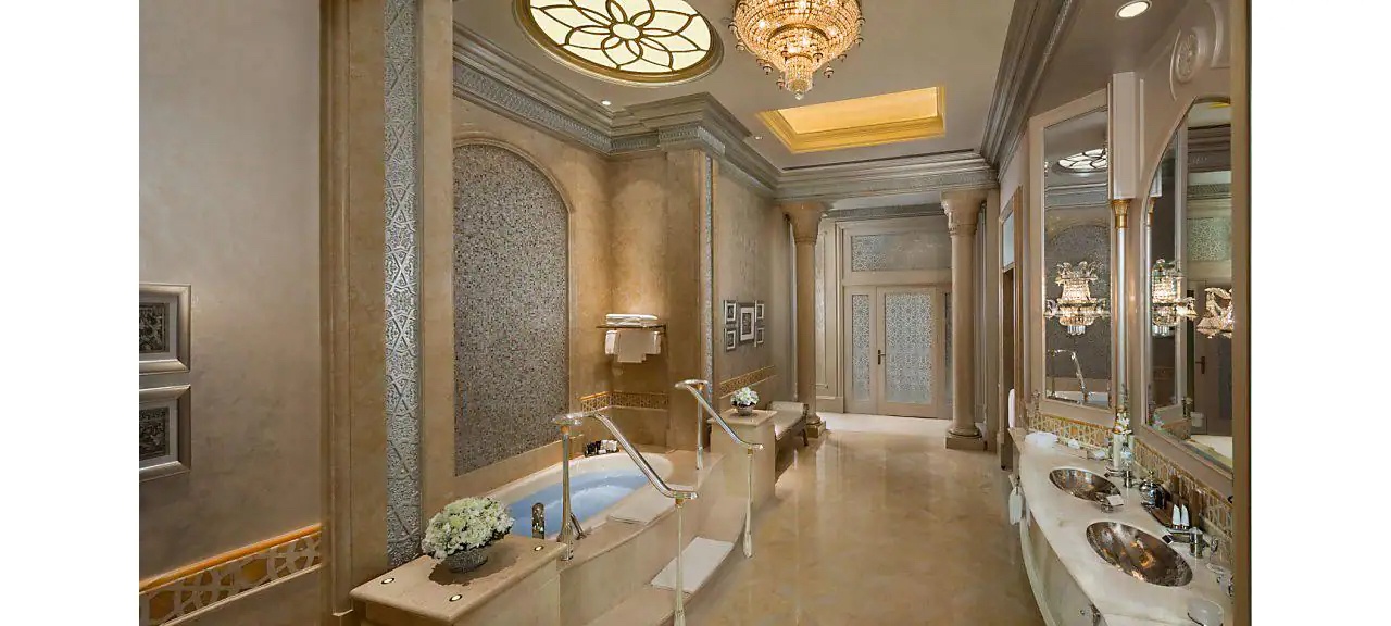 abu-dhabi-palace-suitediamond-bathroom.jpg